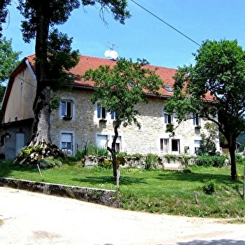 Appartement - Gîte Franco-Suisse - VERRIERES-DE-JOUX