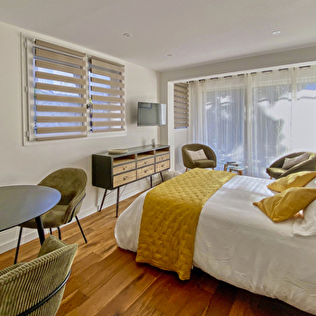 Studio rez-de-chaussée  - LONS-LE-SAUNIER