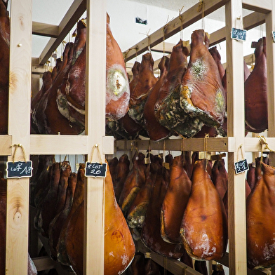Visite du séchoir à jambon de Luxeuil