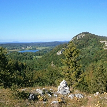 Le Sentier des Cairns - LA CHAUX-DU-DOMBIEF