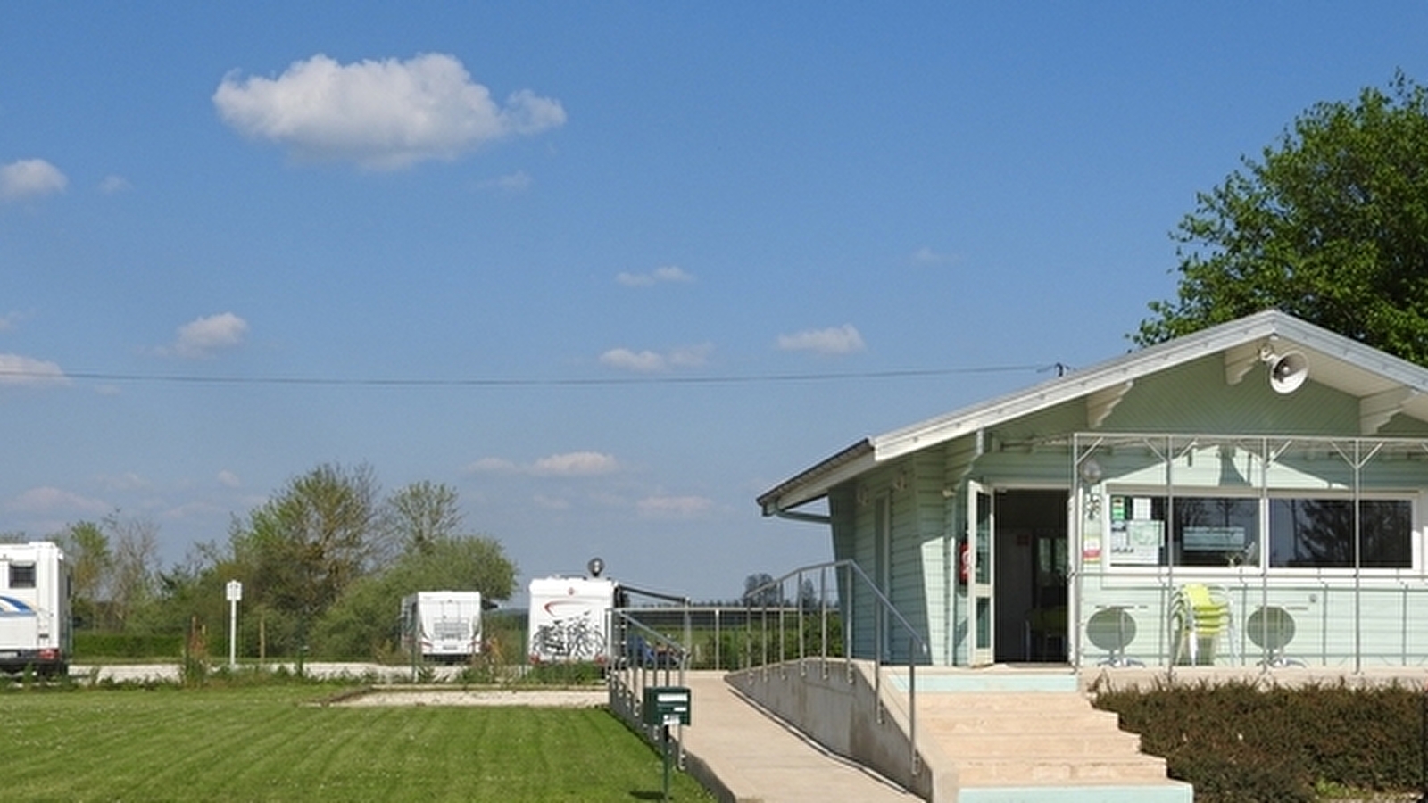 Aire de camping-cars