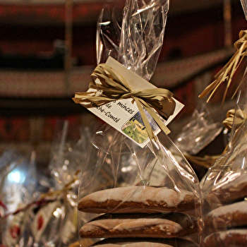 Douce Comtoise - GRAY