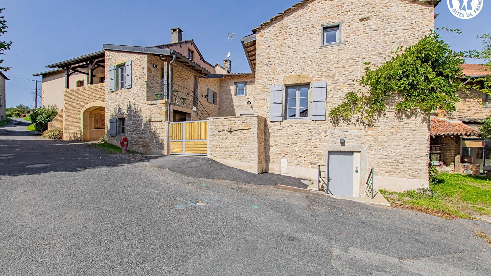 la Maison sur la Place