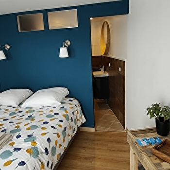 Location chambre panoramique sur l'eau 'LA VIGIE' du Lac des Settons - Activital - MONTSAUCHE-LES-SETTONS