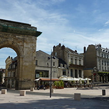 Porte de Paris - NEVERS