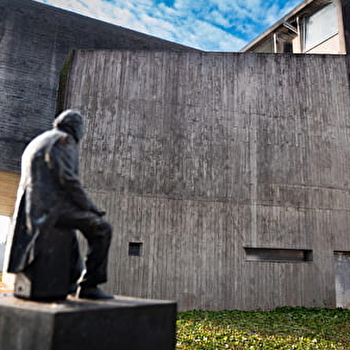 Eglise Sainte Bernadette du Banlay - NEVERS