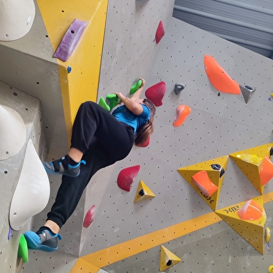 Stage Escalade de bloc et autres défis