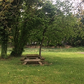 Aire de pique-nique - IGUERANDE