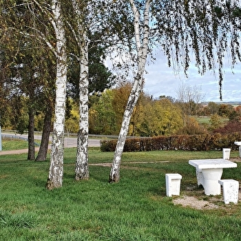 Aire de pique-nique - Neuvelle-lès-Champlitte - CHAMPLITTE