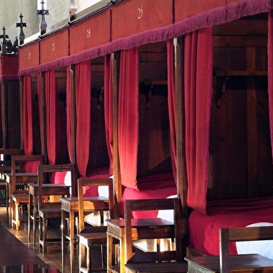 Hôtel-Dieu - Hospices de Beaune - Parcours libre Hôtel-Dieu > Sur les pas des fondateurs