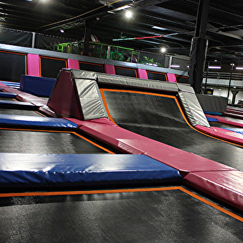 Jump Street Trampoline Park - VALENTIGNEY