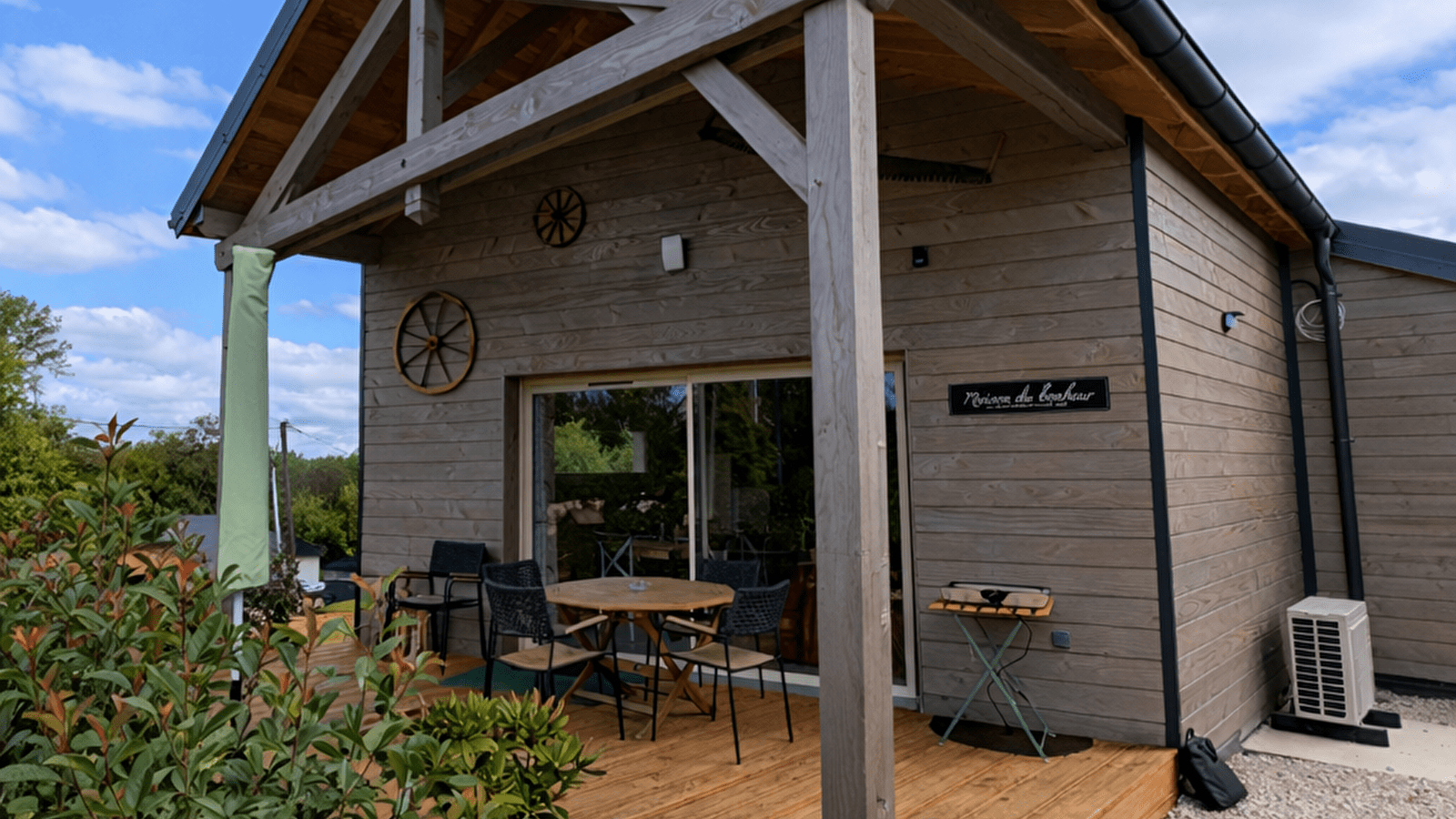 Les chalets du bord de Saône