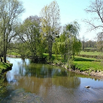 Aire de Pique-Nique - ASNOIS