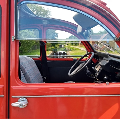 Location 2CV Etang de Baye