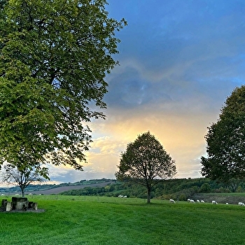 Aire de pique-nique - VELOGNY