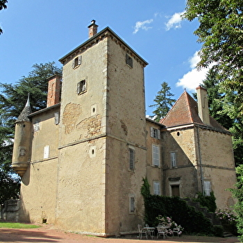 La Mère Boitier - TRAMAYES