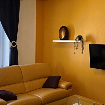 Appartement 'Châteaux, poteries, vins et randonnées' N°2 - SAINT-AMAND-EN-PUISAYE