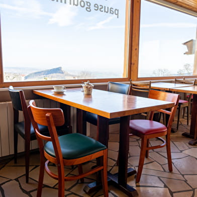 Salon de Thé - Ô Bistrot Suspendu