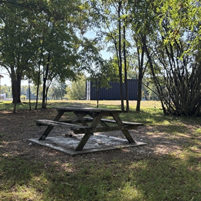 Site de pique-nique à la base de loisirs de la Saline