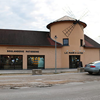 La Main à la Pâte - Le Moulin - CHAMPAGNOLE