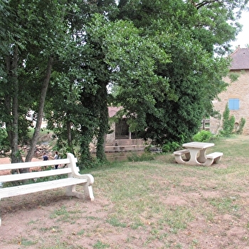 Aire de pique-nique 'La Clochette' - SALORNAY-SUR-GUYE