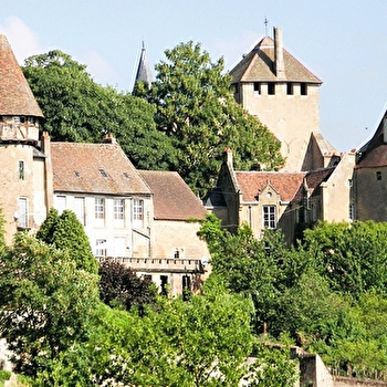 Balade entre pierres et eaux - AUTUN