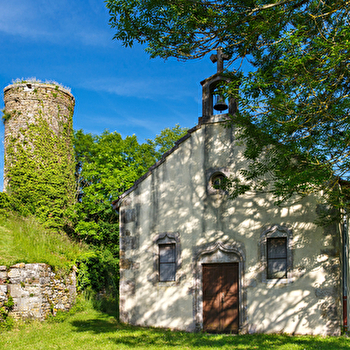 Chapelle Saint-Garadoz et Tour de l'Aubépin - LES TROIS-CHATEAUX