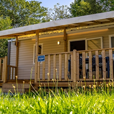 Camping Les Ballastières Locations et Insolites