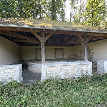 Lavoir du bourg - SAINT-GERMAIN-LES-BUXY