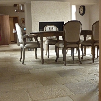 Le Comptoir des Pierres - COMBLANCHIEN