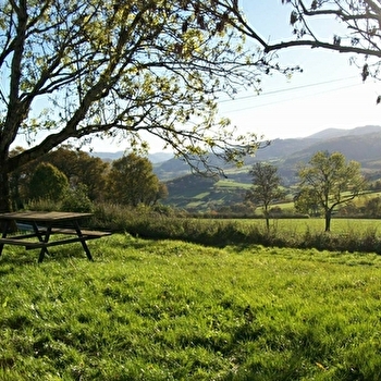 Aire de pique-nique - BERZE-LE-CHATEL