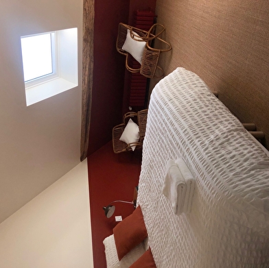 La Petite Montjoie - gîte de charme face à Vézelay