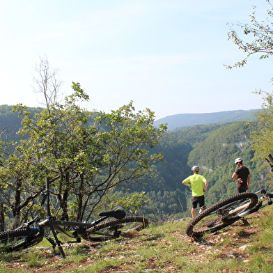 Parcours VTTAE 53 bleu - Les Cadettes de la Ragiaz - Espace FFC Ain Forestière