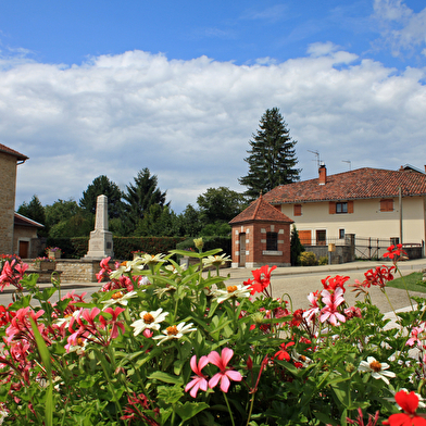 Randonnée - Tour des trois monts par les ruines de Montfort