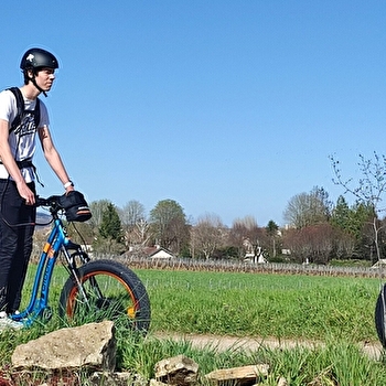 ACTIVE TOURS - Balade en E-Trott dans le vignoble : 2 heures - BEAUNE