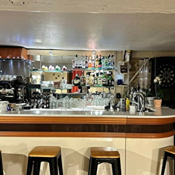 Chez Youne - CUISERY