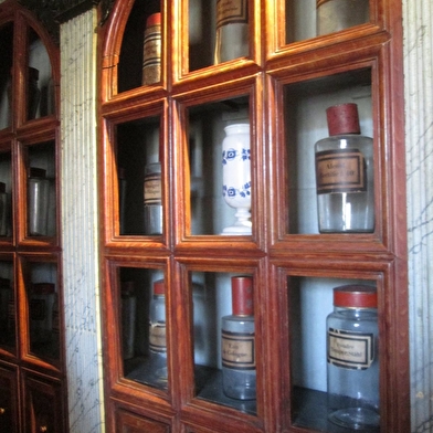 Apothicairerie de l'hôpital de Chagny