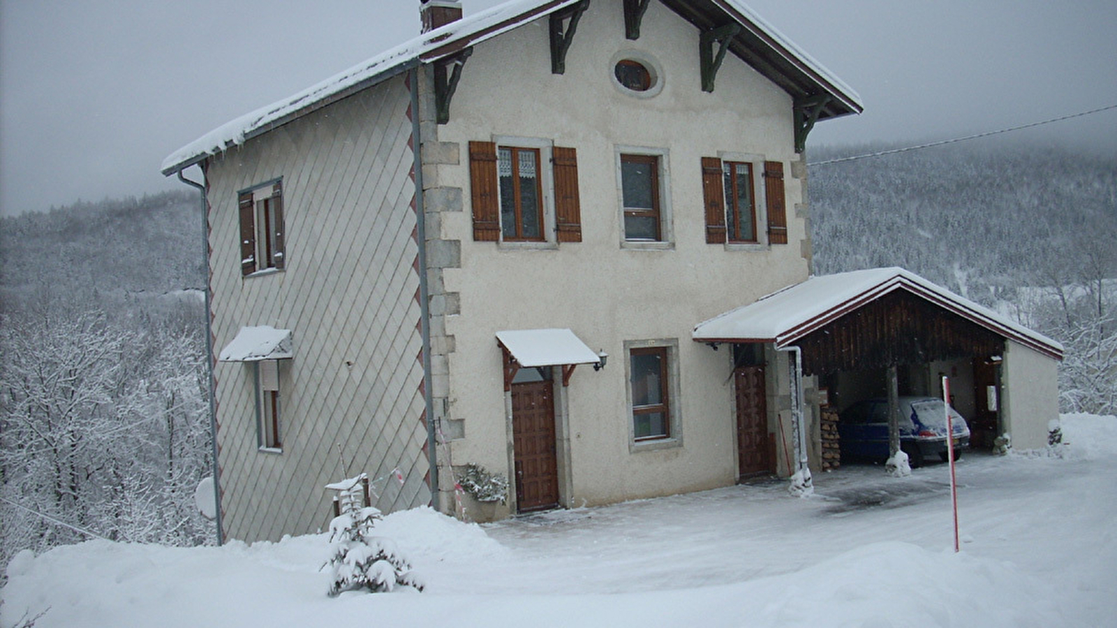 Meublé Les Frasses - Mme Frigiolini