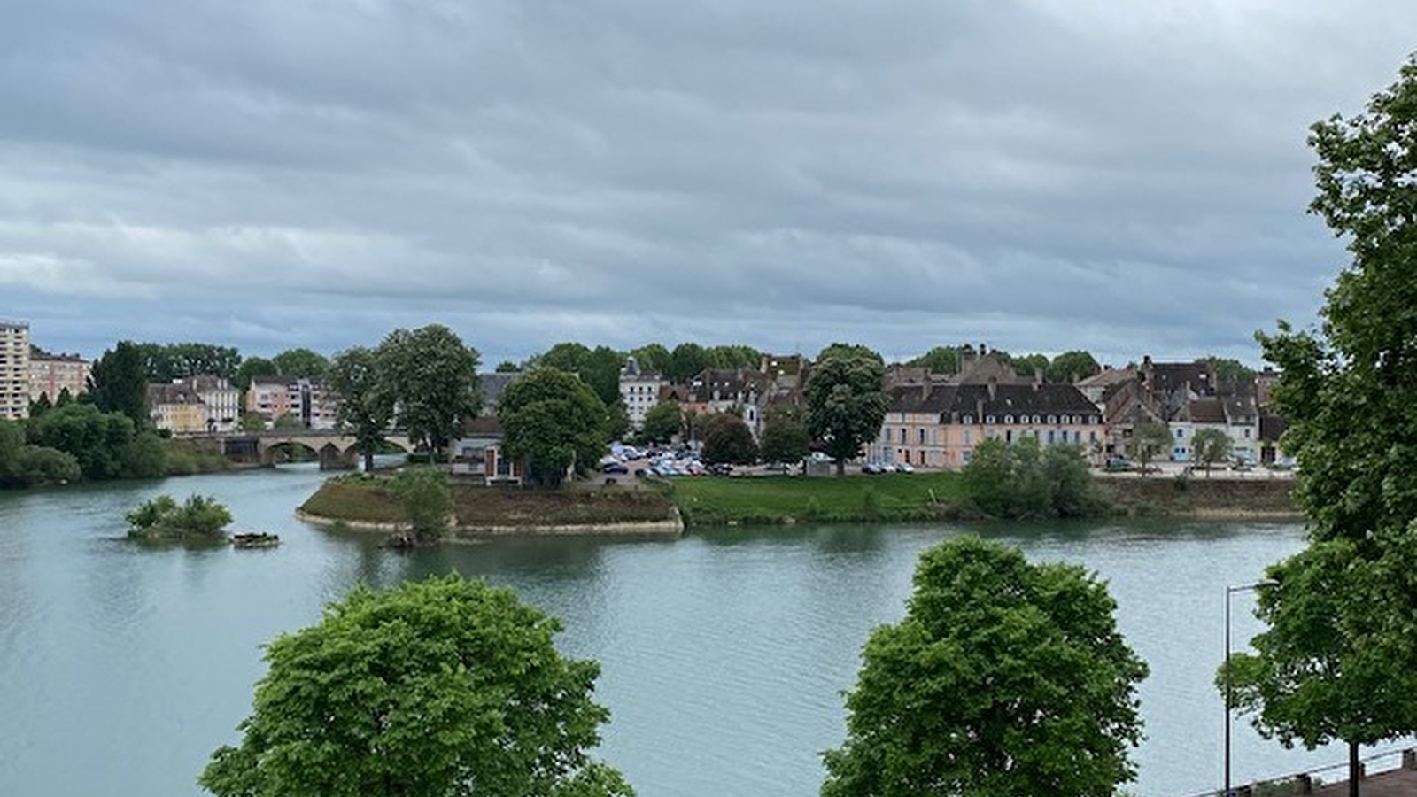 F2 - Bords de Saône