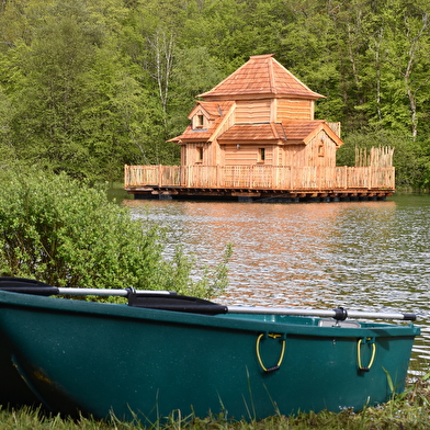 CABANE FLOTTANTE SPA - Domaine de la Combe Rossignol