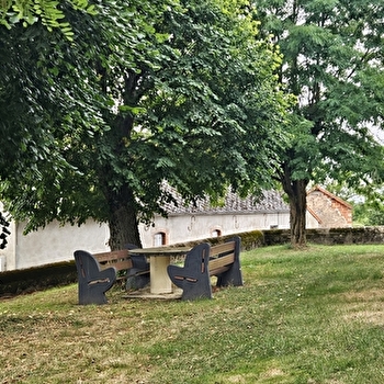 Aire de pique-nique - LA CHAPELLE-AU-MANS