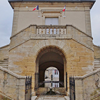 Mairie-lavoir - BEAUJEU-SAINT-VALLIER-PIERREJUX-ET-QUITTEUR