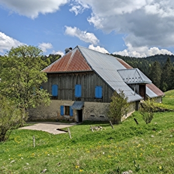 La Bâtie Dessous - Ferme - MOUTHE