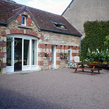 Gîte 'Violette' - LURCY-LE-BOURG