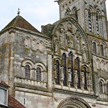 Visite - dégustation à Vézelay - VEZELAY