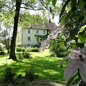 Au Hêtre Pourpre - ESMOULINS