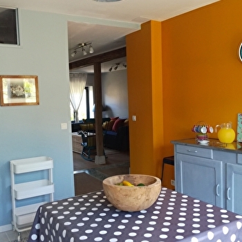 L'orange bleue
 - SEMUR-EN-AUXOIS