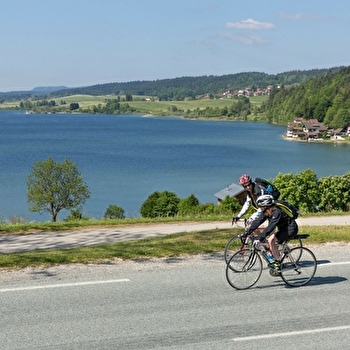 Aventure cyclo entre vallées, lacs et canyons - ORNANS