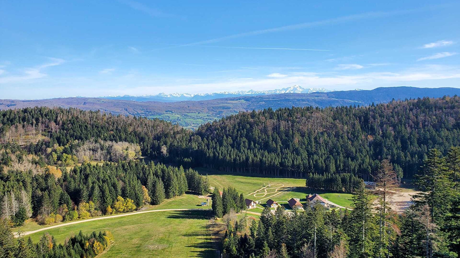 Randonnée - Monument de la RAF borne des 3 cantons