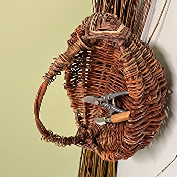 Atelier Vannerie : réalisation d'un panier - CUISERY